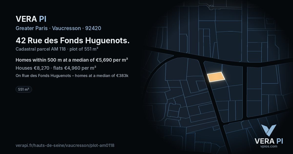 42 Rue des Fonds Huguenots, Vaucresson at night – the plot lit, the parcels around coloured by the prices near them