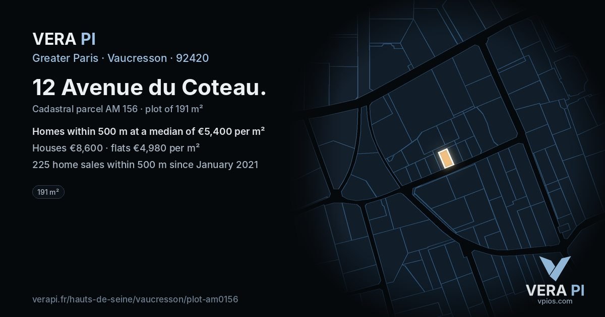 12 Avenue du Coteau, Vaucresson at night – the plot lit, the parcels around coloured by the prices near them