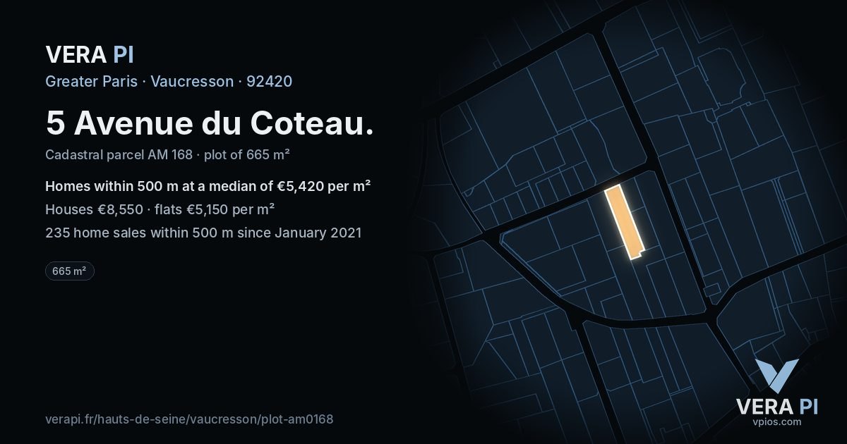 5 Avenue du Coteau, Vaucresson at night – the plot lit, the parcels around coloured by the prices near them