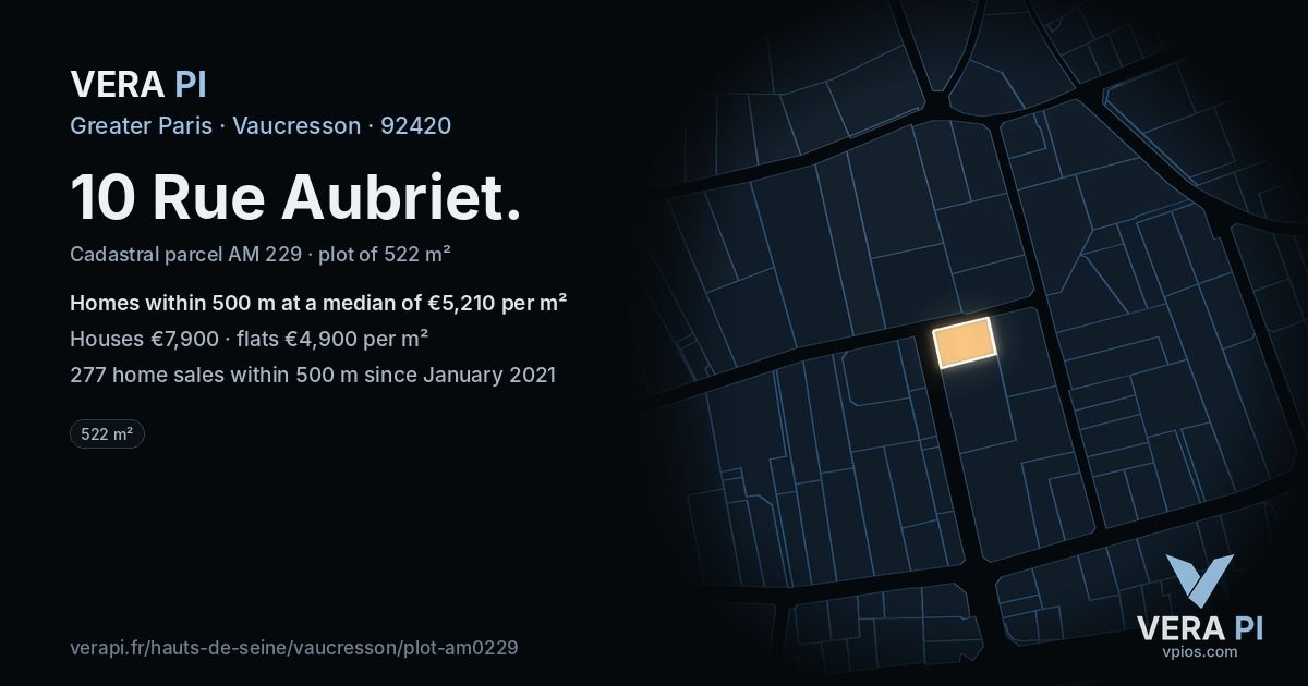 10 Rue Aubriet, Vaucresson at night – the plot lit, the parcels around coloured by the prices near them