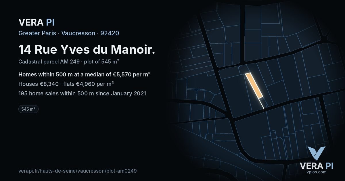 14 Rue Yves du Manoir, Vaucresson at night – the plot lit, the parcels around coloured by the prices near them