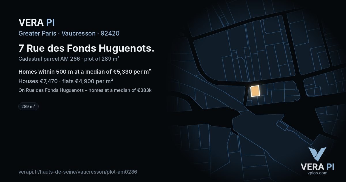 7 Rue des Fonds Huguenots, Vaucresson at night – the plot lit, the parcels around coloured by the prices near them