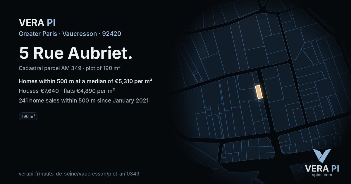 5 Rue Aubriet, Vaucresson at night – the plot lit, the parcels around coloured by the prices near them