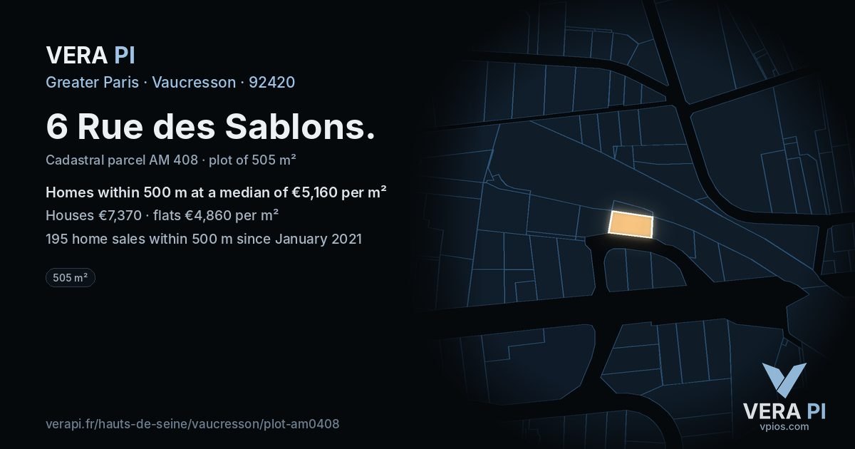 6 Rue des Sablons, Vaucresson at night – the plot lit, the parcels around coloured by the prices near them
