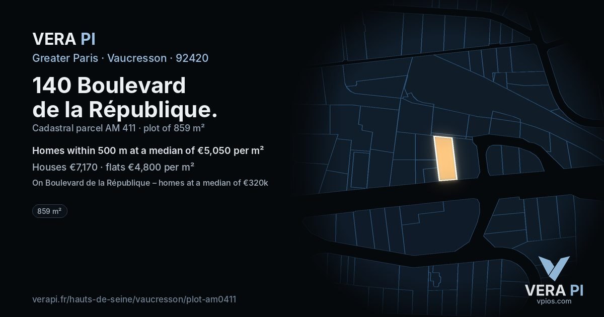 140 Boulevard de la République, Vaucresson at night – the plot lit, the parcels around coloured by the prices near them