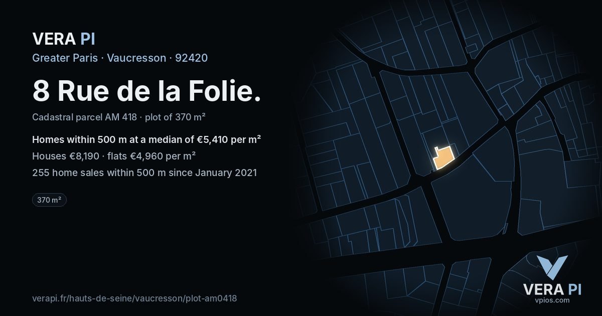 8 Rue de la Folie, Vaucresson at night – the plot lit, the parcels around coloured by the prices near them