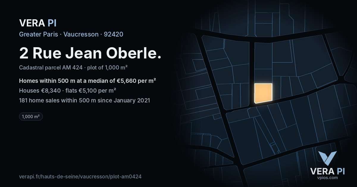 2 Rue Jean Oberle, Vaucresson at night – the plot lit, the parcels around coloured by the prices near them