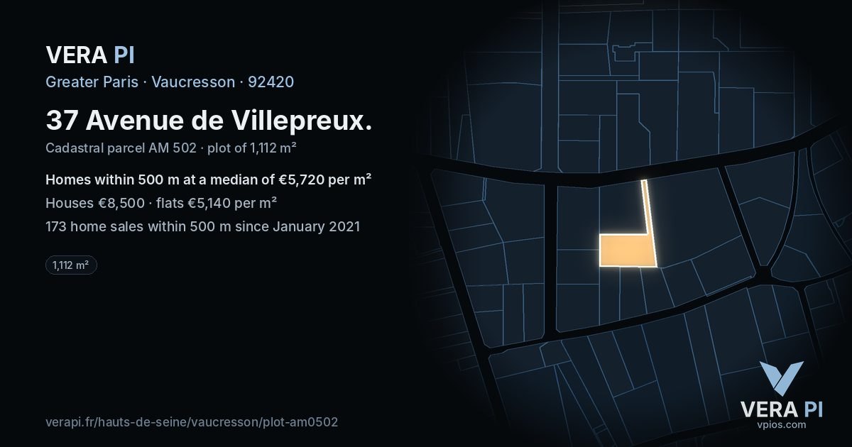 37 Avenue de Villepreux, Vaucresson at night – the plot lit, the parcels around coloured by the prices near them