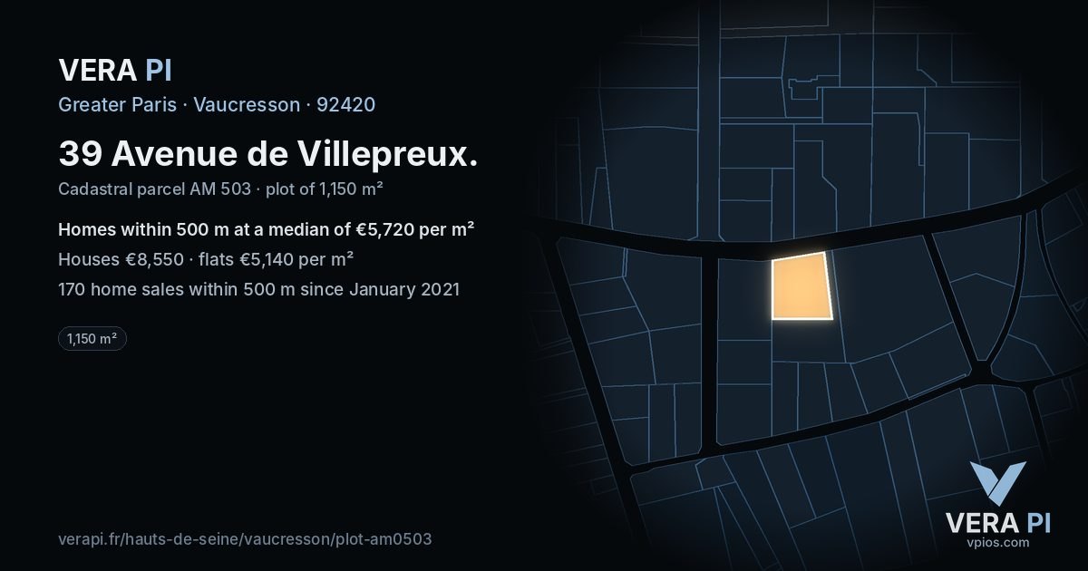 39 Avenue de Villepreux, Vaucresson at night – the plot lit, the parcels around coloured by the prices near them