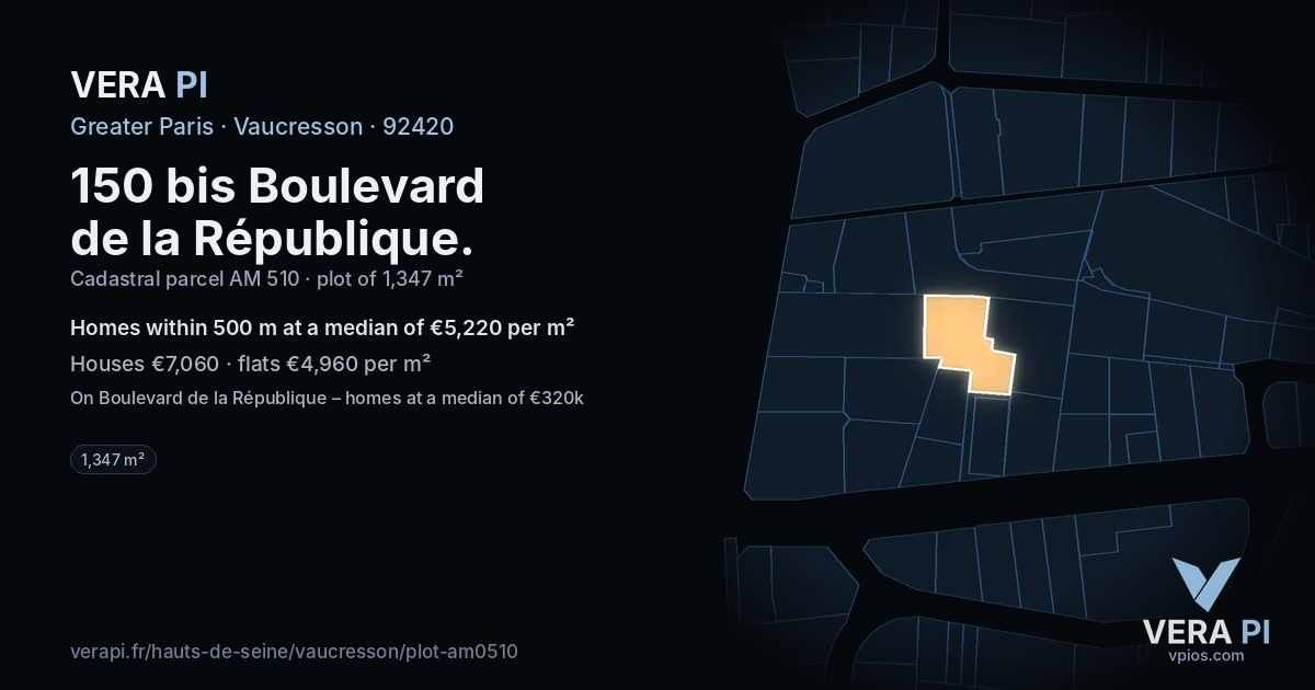 150 bis Boulevard de la République, Vaucresson at night – the plot lit, the parcels around coloured by the prices near them