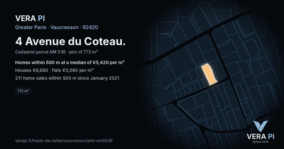 4 Avenue du Coteau, Vaucresson at night – the plot lit, the parcels around coloured by the prices near them