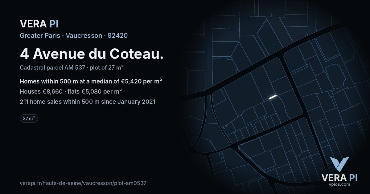4 Avenue du Coteau, Vaucresson at night – the plot lit, the parcels around coloured by the prices near them