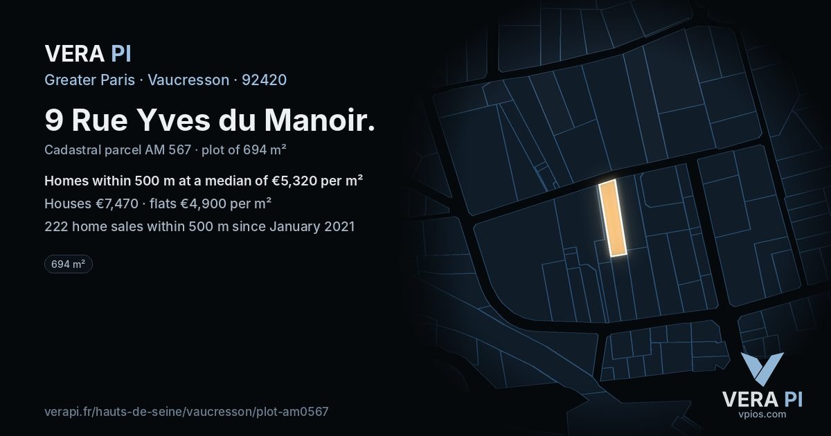 9 Rue Yves du Manoir, Vaucresson at night – the plot lit, the parcels around coloured by the prices near them