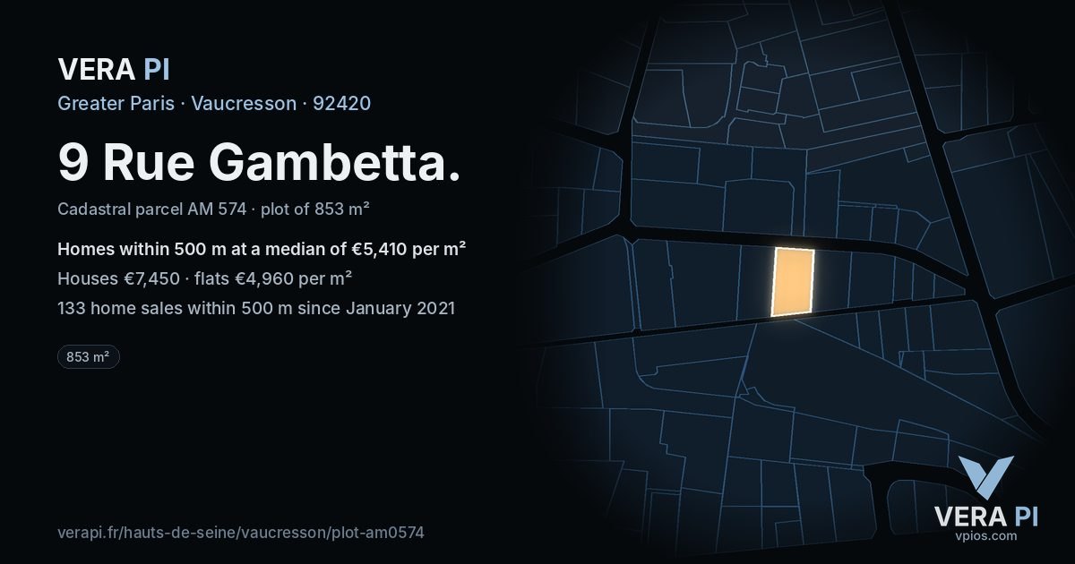 9 Rue Gambetta, Vaucresson at night – the plot lit, the parcels around coloured by the prices near them