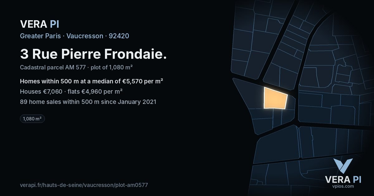 3 Rue Pierre Frondaie, Vaucresson at night – the plot lit, the parcels around coloured by the prices near them