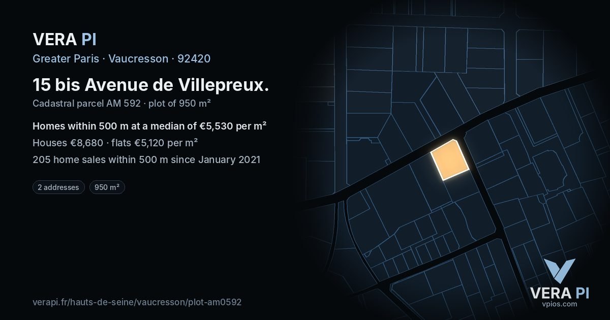 15 bis Avenue de Villepreux, Vaucresson at night – the plot lit, the parcels around coloured by the prices near them