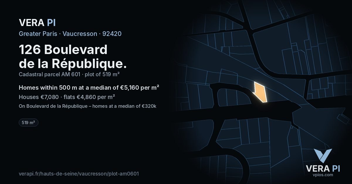 126 Boulevard de la République, Vaucresson at night – the plot lit, the parcels around coloured by the prices near them