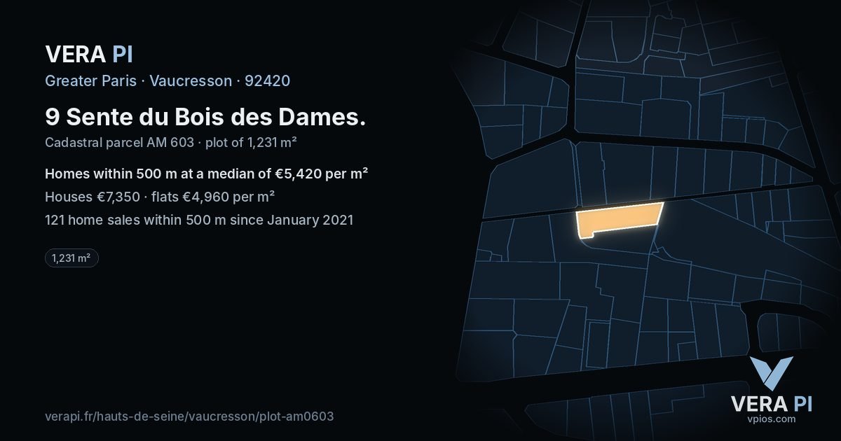 9 Sente du Bois des Dames, Vaucresson at night – the plot lit, the parcels around coloured by the prices near them