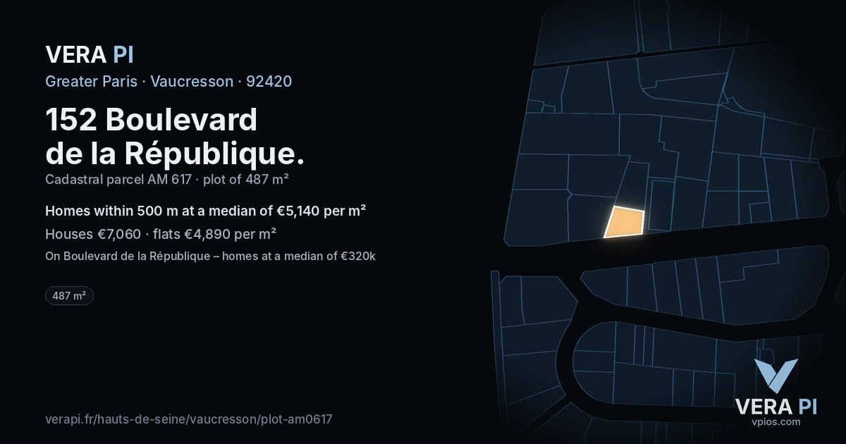 152 Boulevard de la République, Vaucresson at night – the plot lit, the parcels around coloured by the prices near them