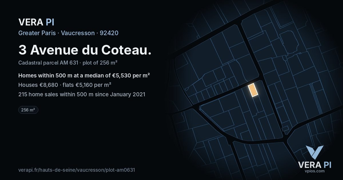 3 Avenue du Coteau, Vaucresson at night – the plot lit, the parcels around coloured by the prices near them