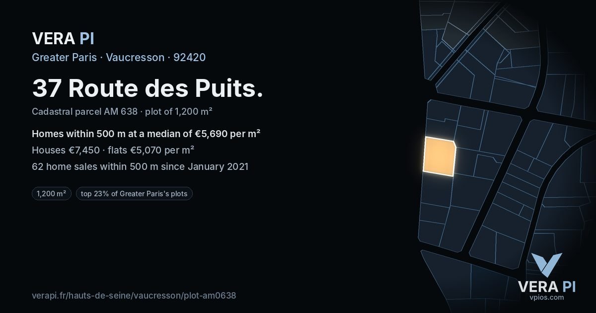 37 Route des Puits, Vaucresson at night – the plot lit, the parcels around coloured by the prices near them