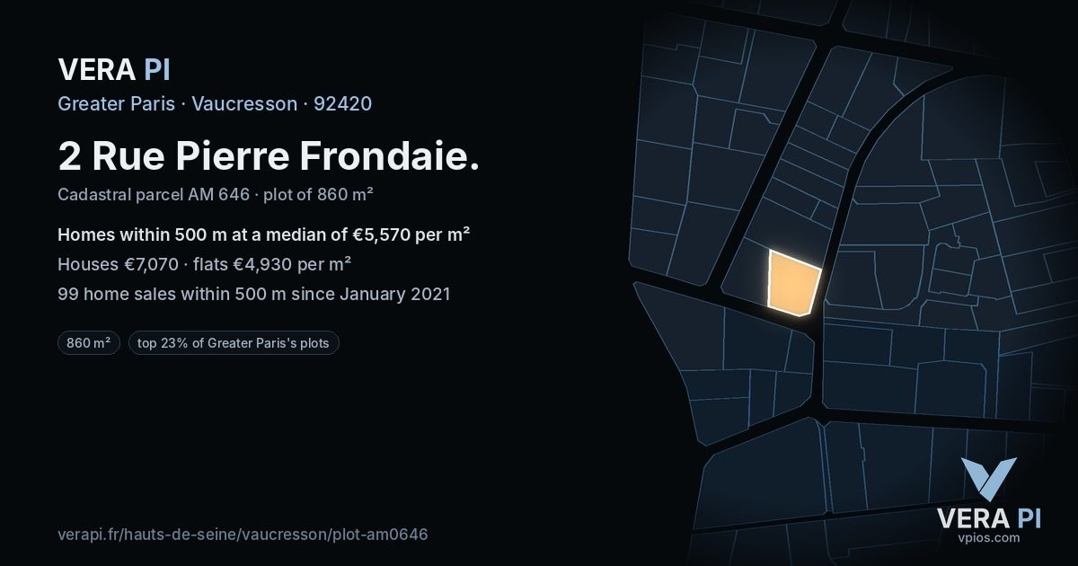 2 Rue Pierre Frondaie, Vaucresson at night – the plot lit, the parcels around coloured by the prices near them