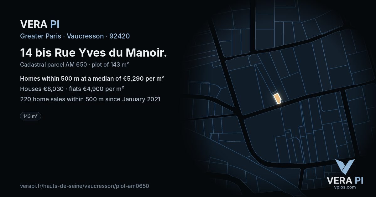 14 bis Rue Yves du Manoir, Vaucresson at night – the plot lit, the parcels around coloured by the prices near them