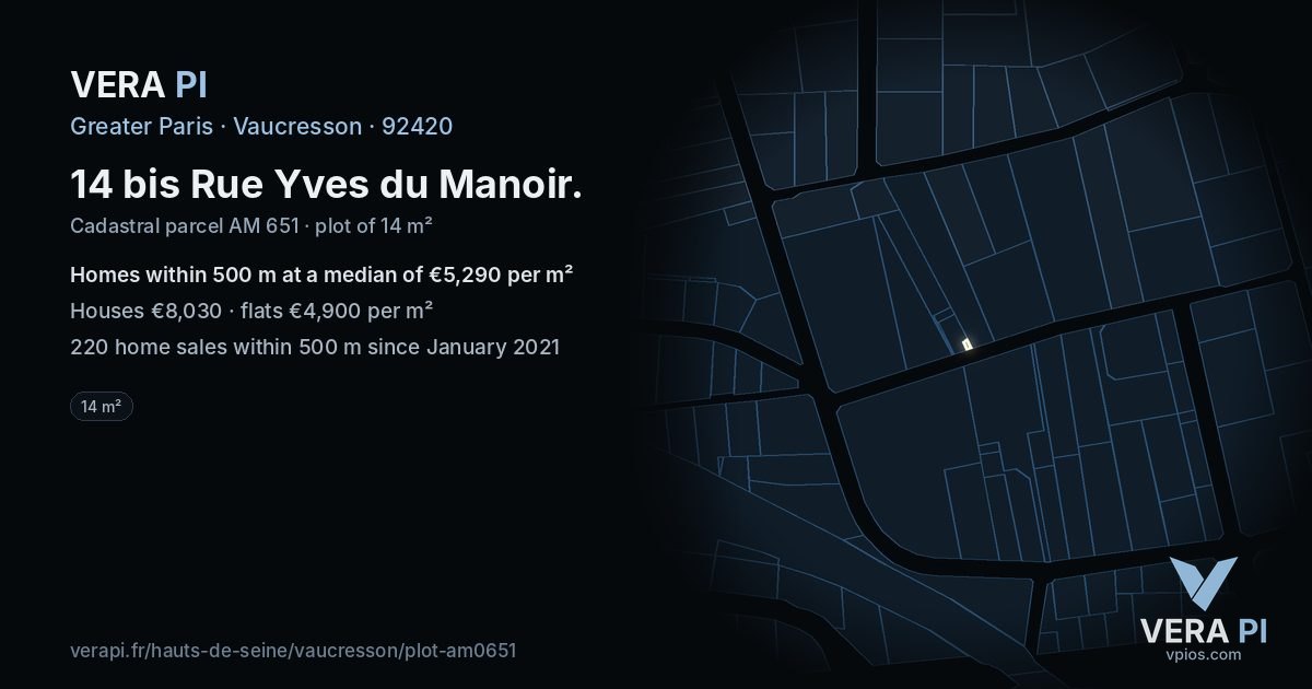 14 bis Rue Yves du Manoir, Vaucresson at night – the plot lit, the parcels around coloured by the prices near them