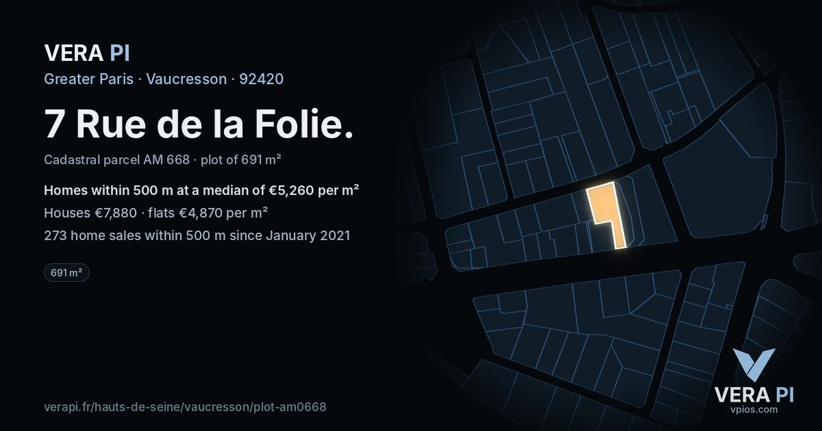 7 Rue de la Folie, Vaucresson at night – the plot lit, the parcels around coloured by the prices near them