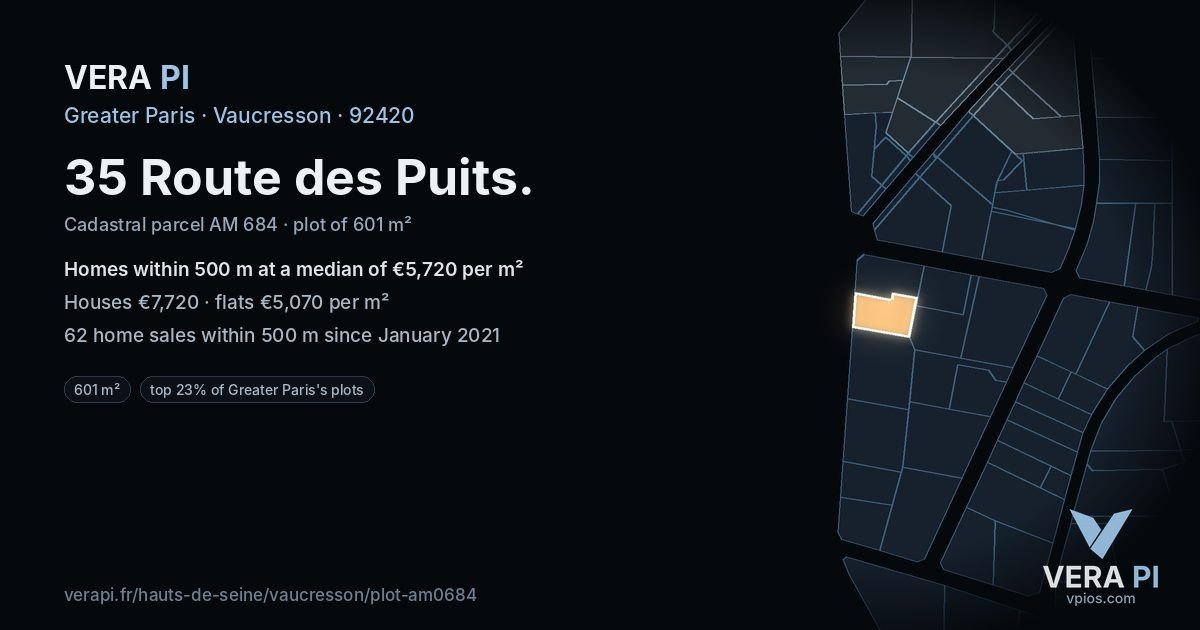 35 Route des Puits, Vaucresson at night – the plot lit, the parcels around coloured by the prices near them