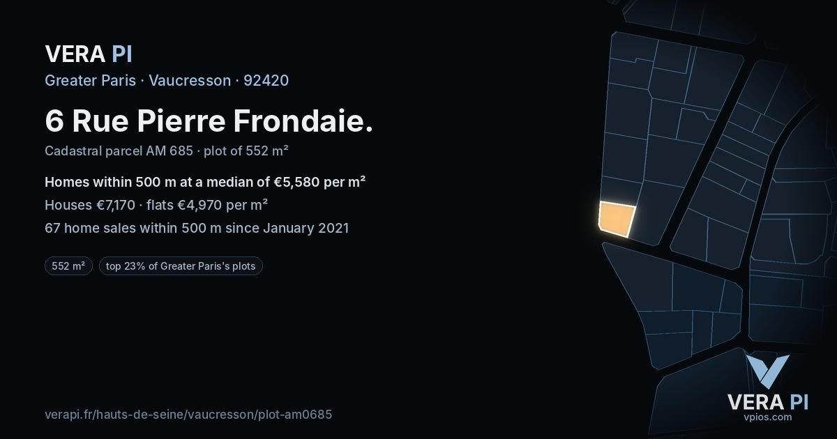 6 Rue Pierre Frondaie, Vaucresson at night – the plot lit, the parcels around coloured by the prices near them