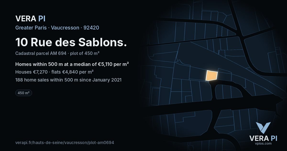 10 Rue des Sablons, Vaucresson at night – the plot lit, the parcels around coloured by the prices near them