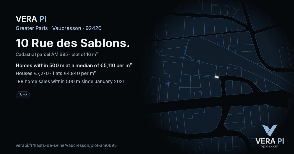 10 Rue des Sablons, Vaucresson at night – the plot lit, the parcels around coloured by the prices near them