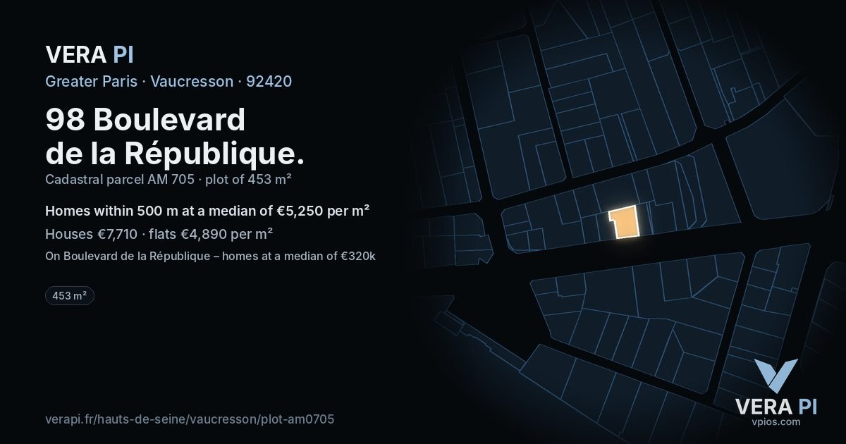 98 Boulevard de la République, Vaucresson at night – the plot lit, the parcels around coloured by the prices near them