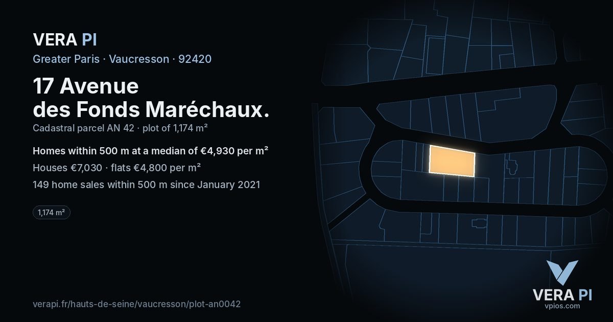 17 Avenue des Fonds Maréchaux, Vaucresson at night – the plot lit, the parcels around coloured by the prices near them