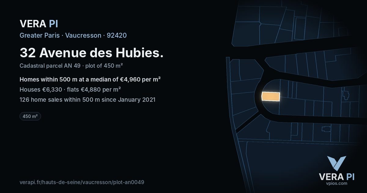 32 Avenue des Hubies, Vaucresson at night – the plot lit, the parcels around coloured by the prices near them