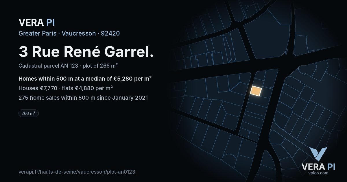 3 Rue René Garrel, Vaucresson at night – the plot lit, the parcels around coloured by the prices near them