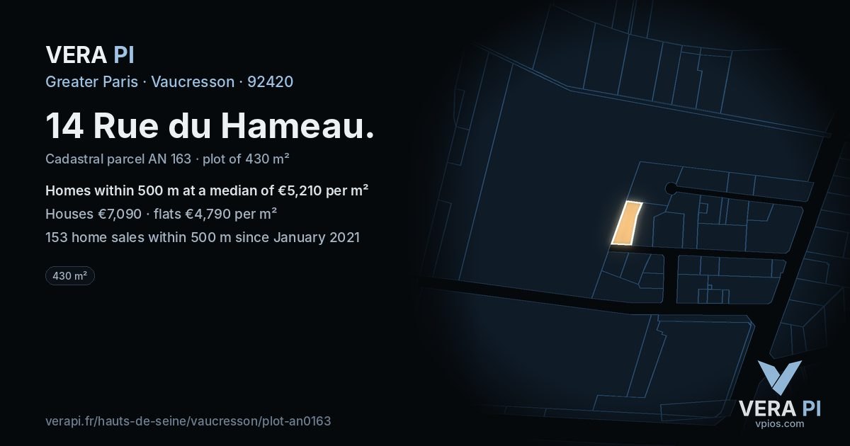 14 Rue du Hameau, Vaucresson at night – the plot lit, the parcels around coloured by the prices near them
