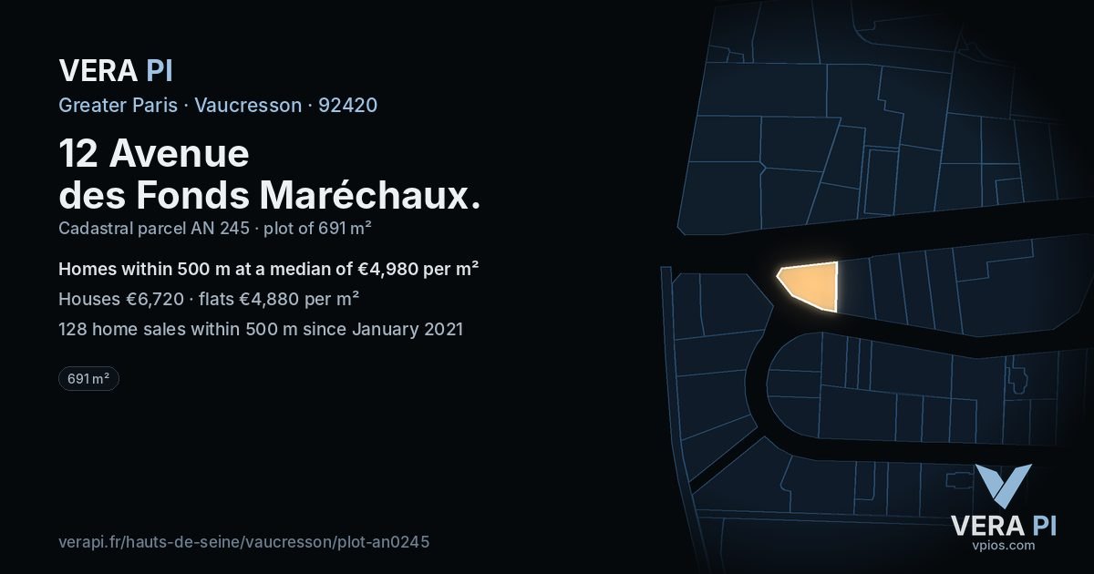 12 Avenue des Fonds Maréchaux, Vaucresson at night – the plot lit, the parcels around coloured by the prices near them