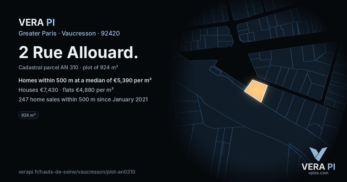 2 Rue Allouard, Vaucresson at night – the plot lit, the parcels around coloured by the prices near them