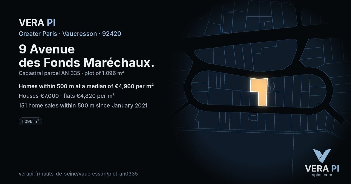 9 Avenue des Fonds Maréchaux, Vaucresson at night – the plot lit, the parcels around coloured by the prices near them