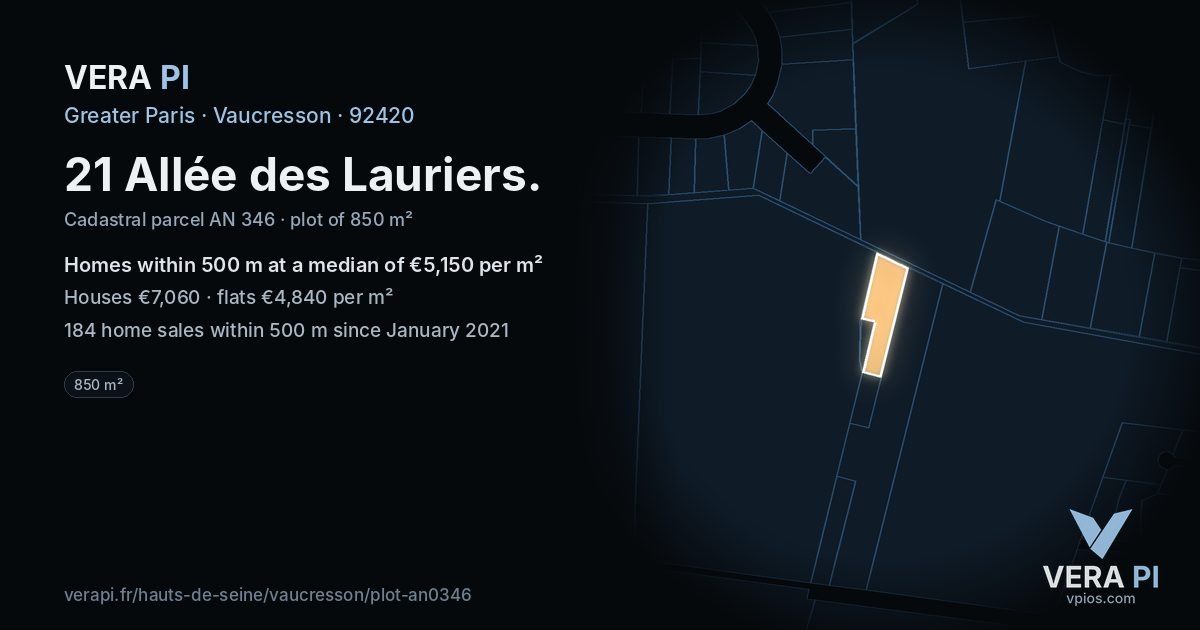 21 Allée des Lauriers, Vaucresson at night – the plot lit, the parcels around coloured by the prices near them