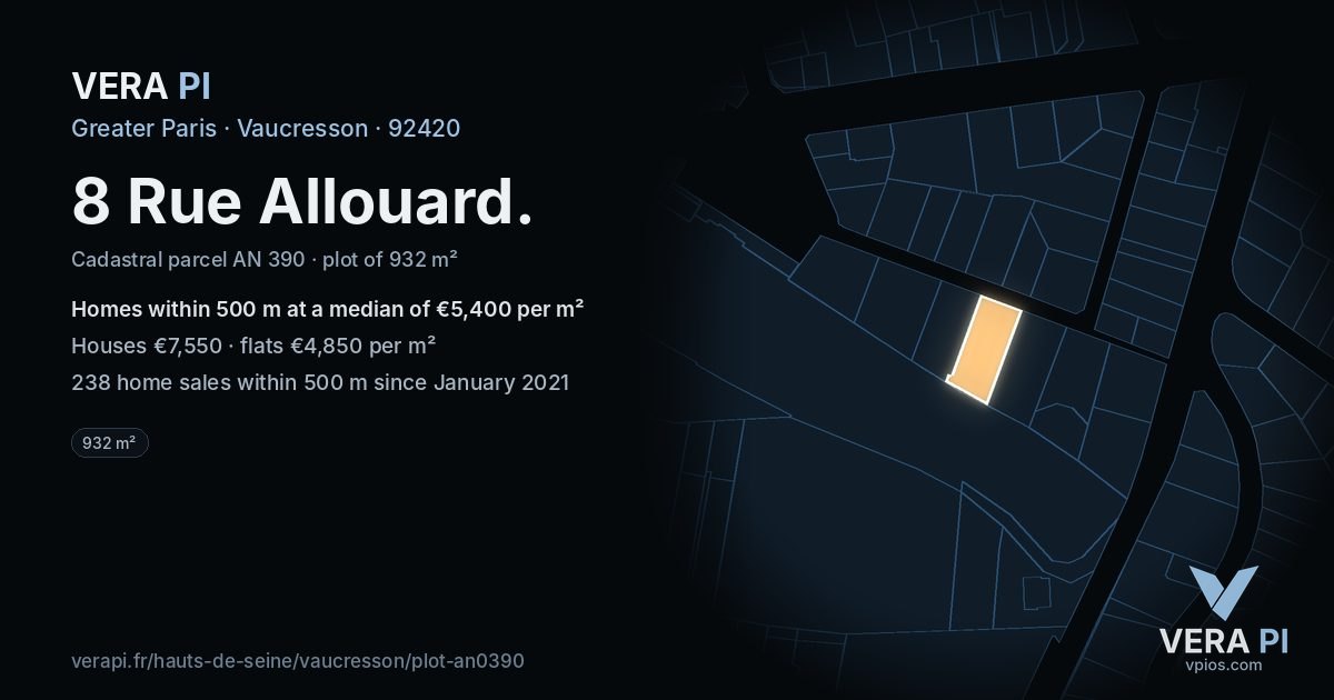 8 Rue Allouard, Vaucresson at night – the plot lit, the parcels around coloured by the prices near them