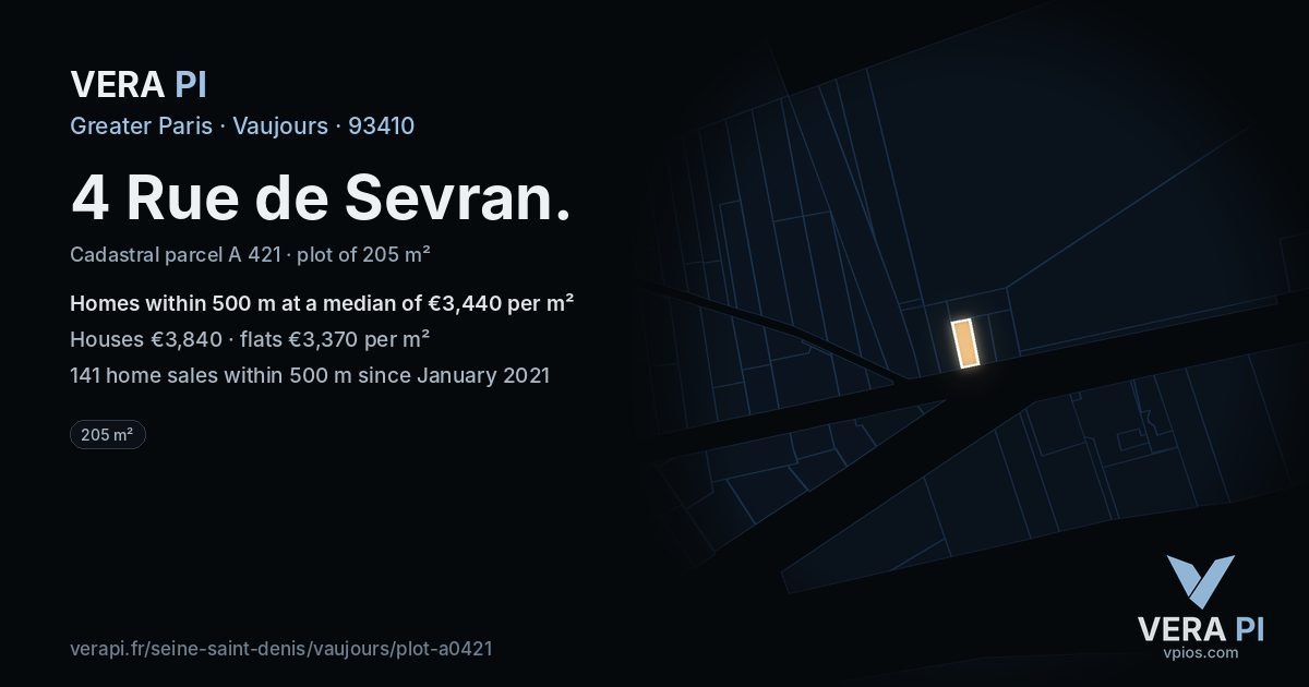 4 Rue de Sevran, Vaujours at night – the plot lit, the parcels around coloured by the prices near them