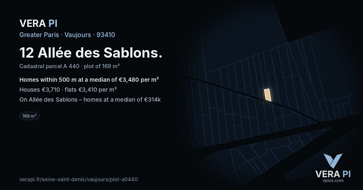 12 Allée des Sablons, Vaujours at night – the plot lit, the parcels around coloured by the prices near them