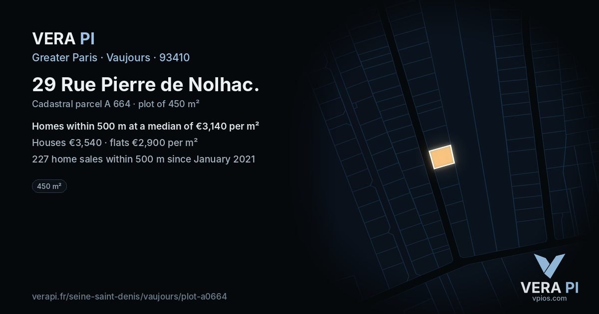 29 Rue Pierre de Nolhac, Vaujours at night – the plot lit, the parcels around coloured by the prices near them