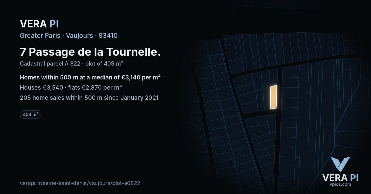 7 Passage de la Tournelle, Vaujours at night – the plot lit, the parcels around coloured by the prices near them