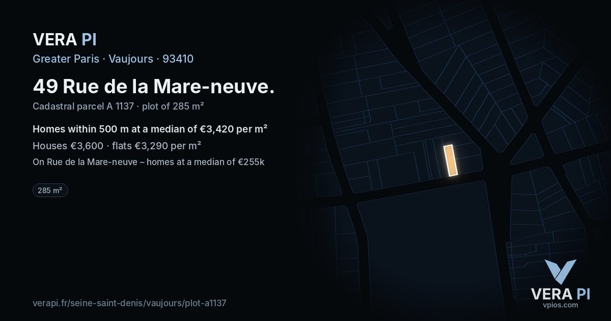 49 Rue de la Mare-neuve, Vaujours at night – the plot lit, the parcels around coloured by the prices near them
