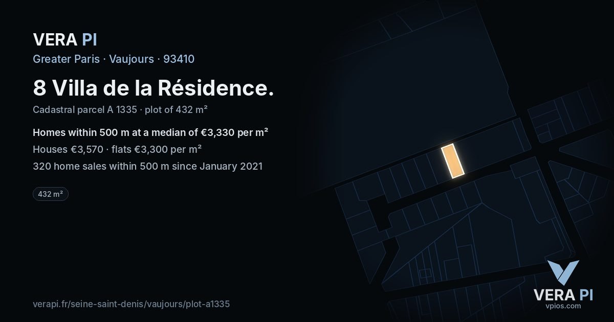 8 Villa de la Résidence, Vaujours at night – the plot lit, the parcels around coloured by the prices near them
