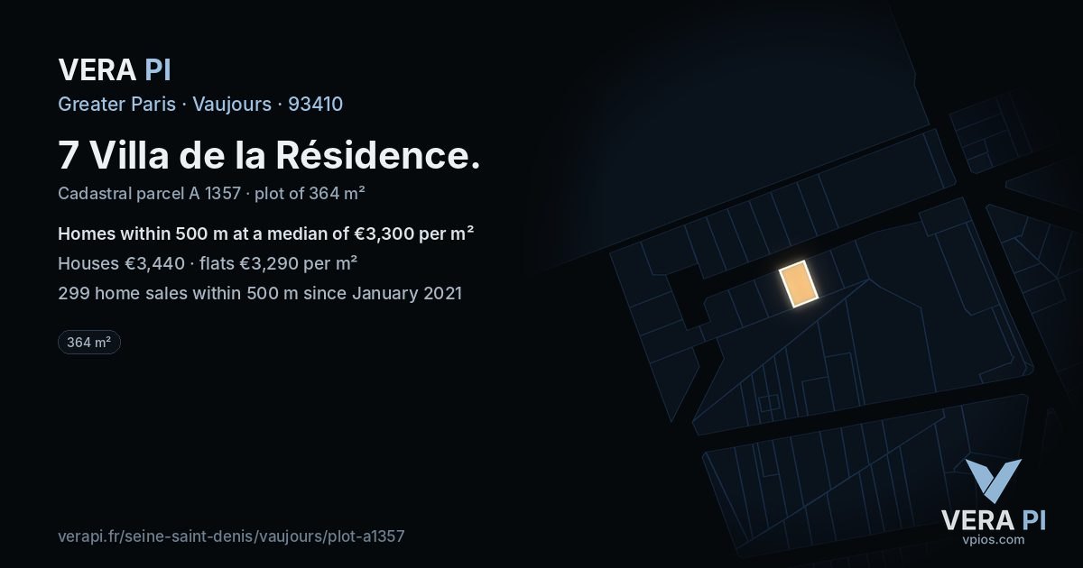 7 Villa de la Résidence, Vaujours at night – the plot lit, the parcels around coloured by the prices near them